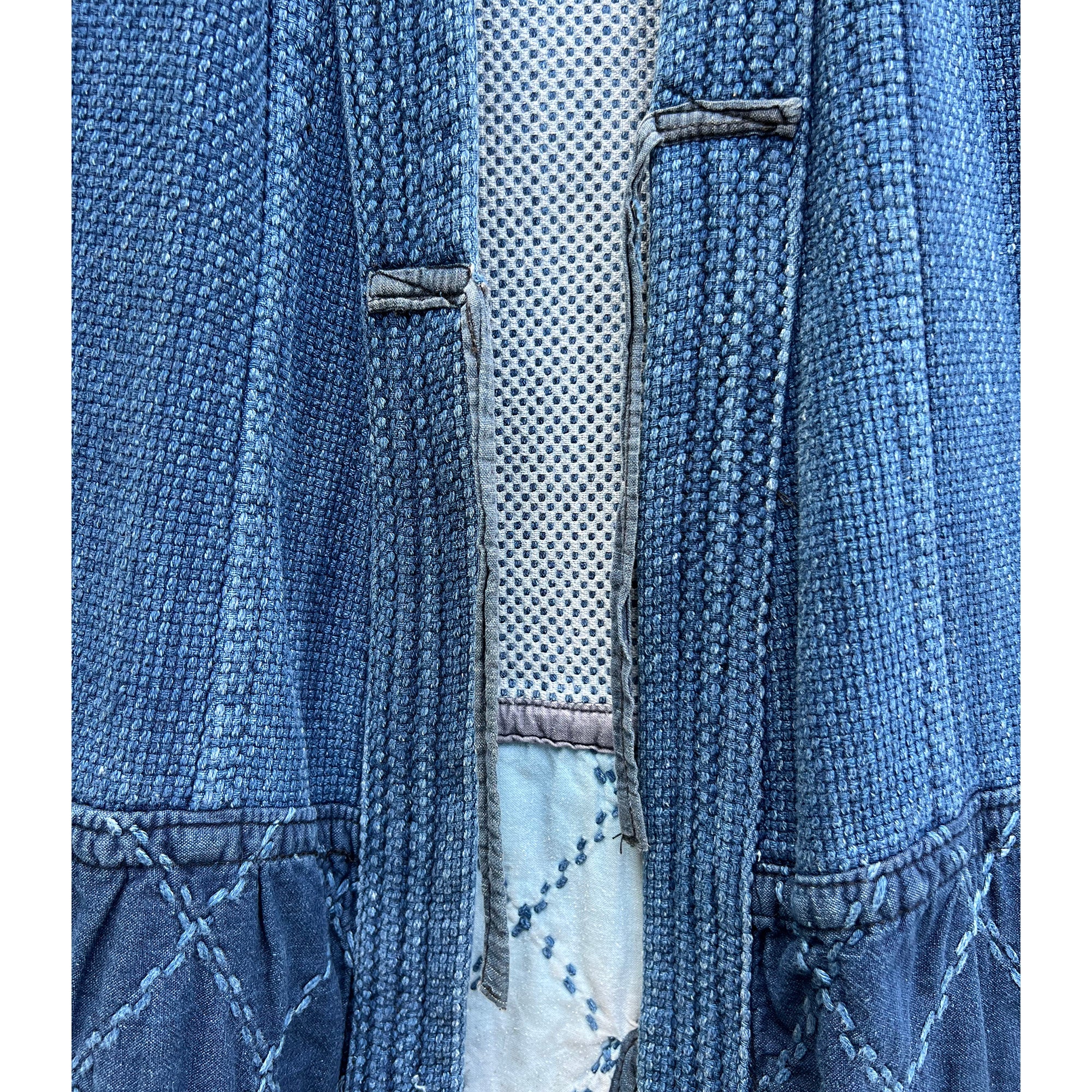 Lighter blue kendo jacket with quilted diamond pattern