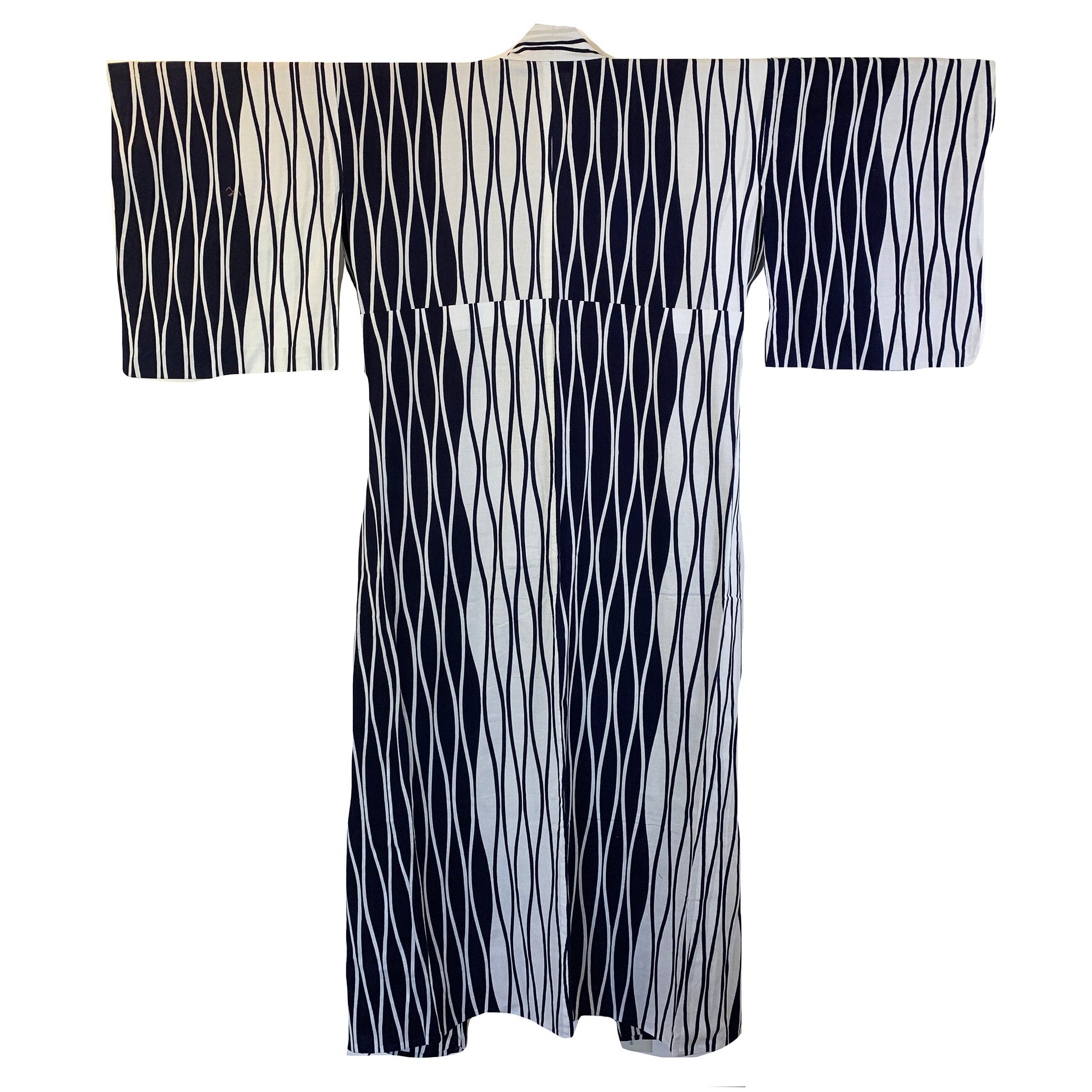 Navy and white cotton yukata with tatewaku curved stripes